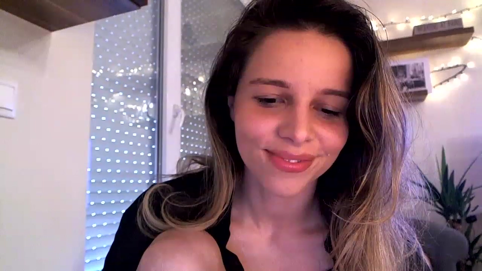 Gallery image thumbnail from Heaven_hot's myfreecams stream on, 03/09/2023, 15:13 image 11 of 20
