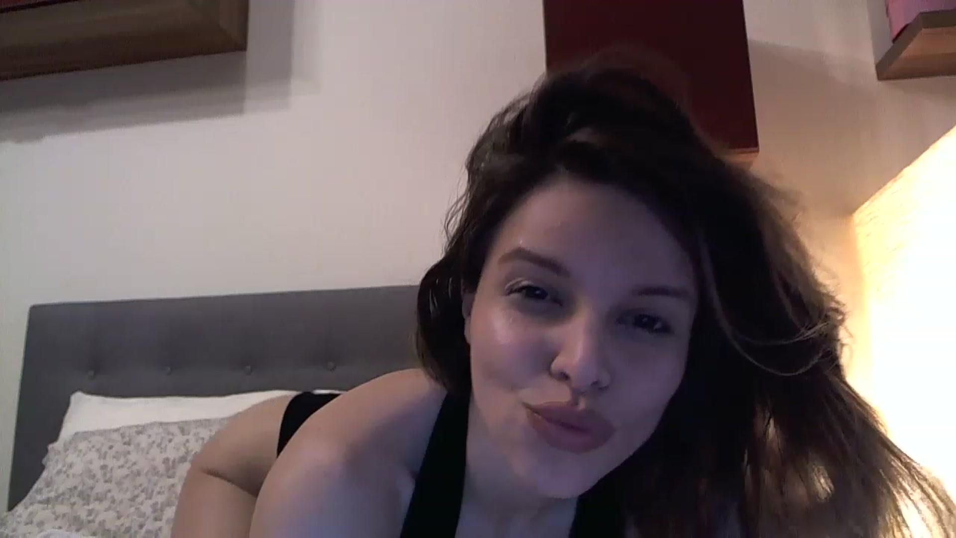 Gallery image thumbnail from Heaven_hot's myfreecams stream on, 03/12/2023, 16:08 image 3 of 20