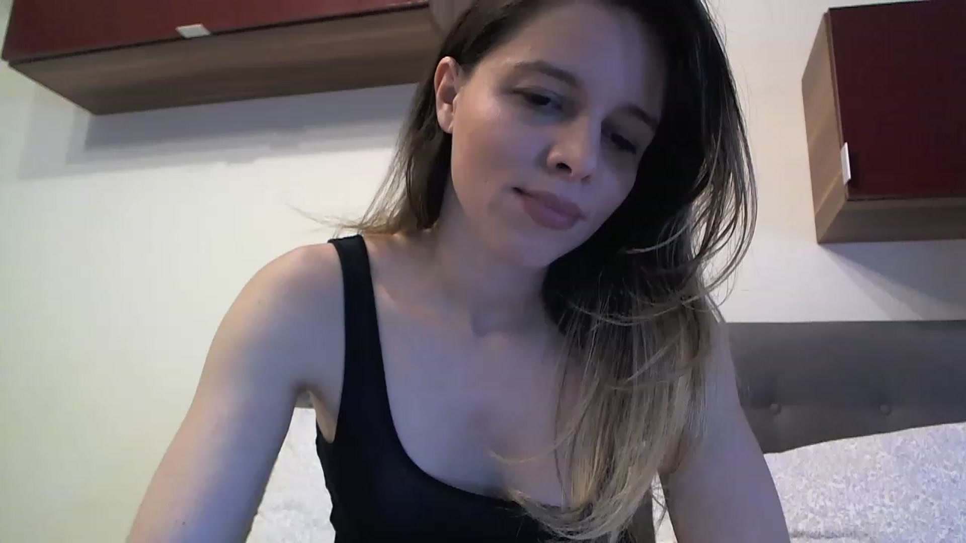 Gallery image thumbnail from Heaven_hot's myfreecams stream on, 03/17/2023, 12:59 image 17 of 20