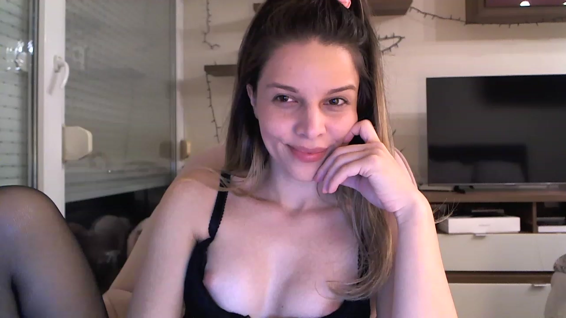 Gallery image thumbnail from Heaven_hot's myfreecams stream on, 03/20/2023, 17:26 image 6 of 20