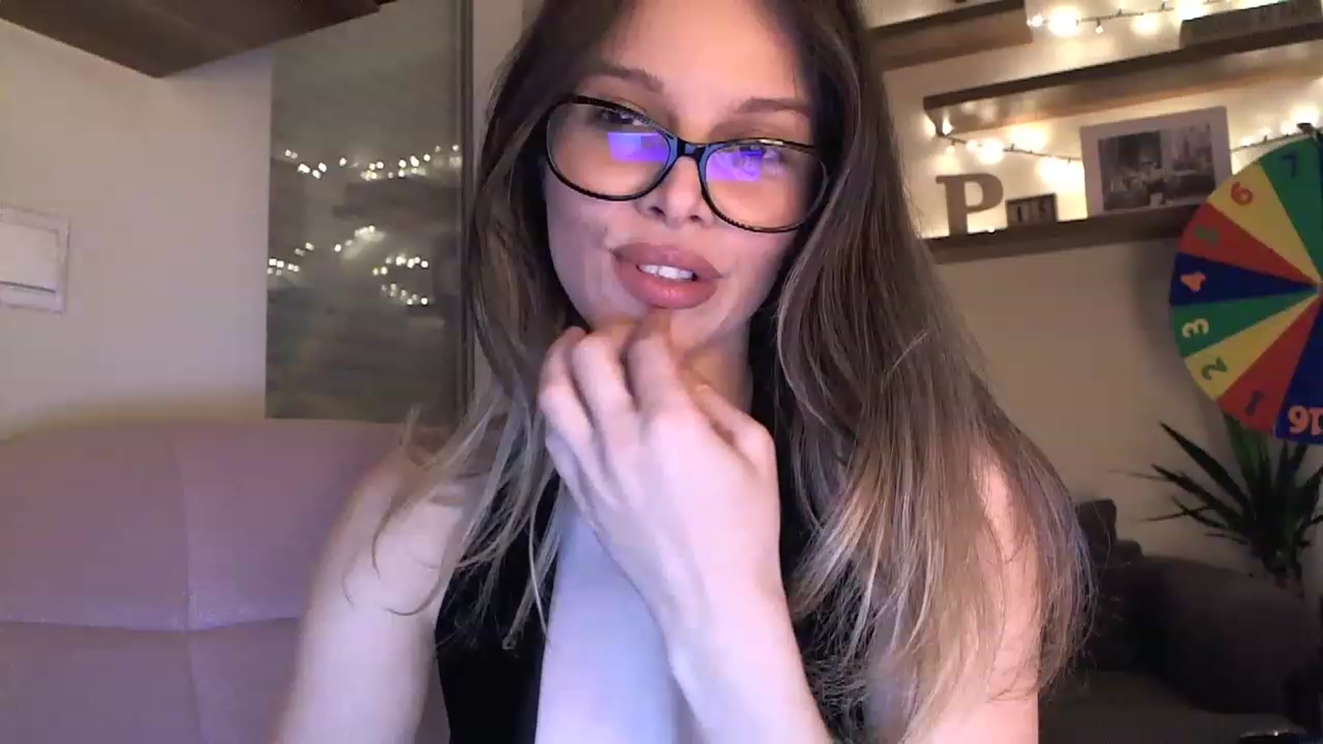 Gallery image thumbnail from Heaven_hot's myfreecams stream on, 03/23/2023, 18:44 image 8 of 20