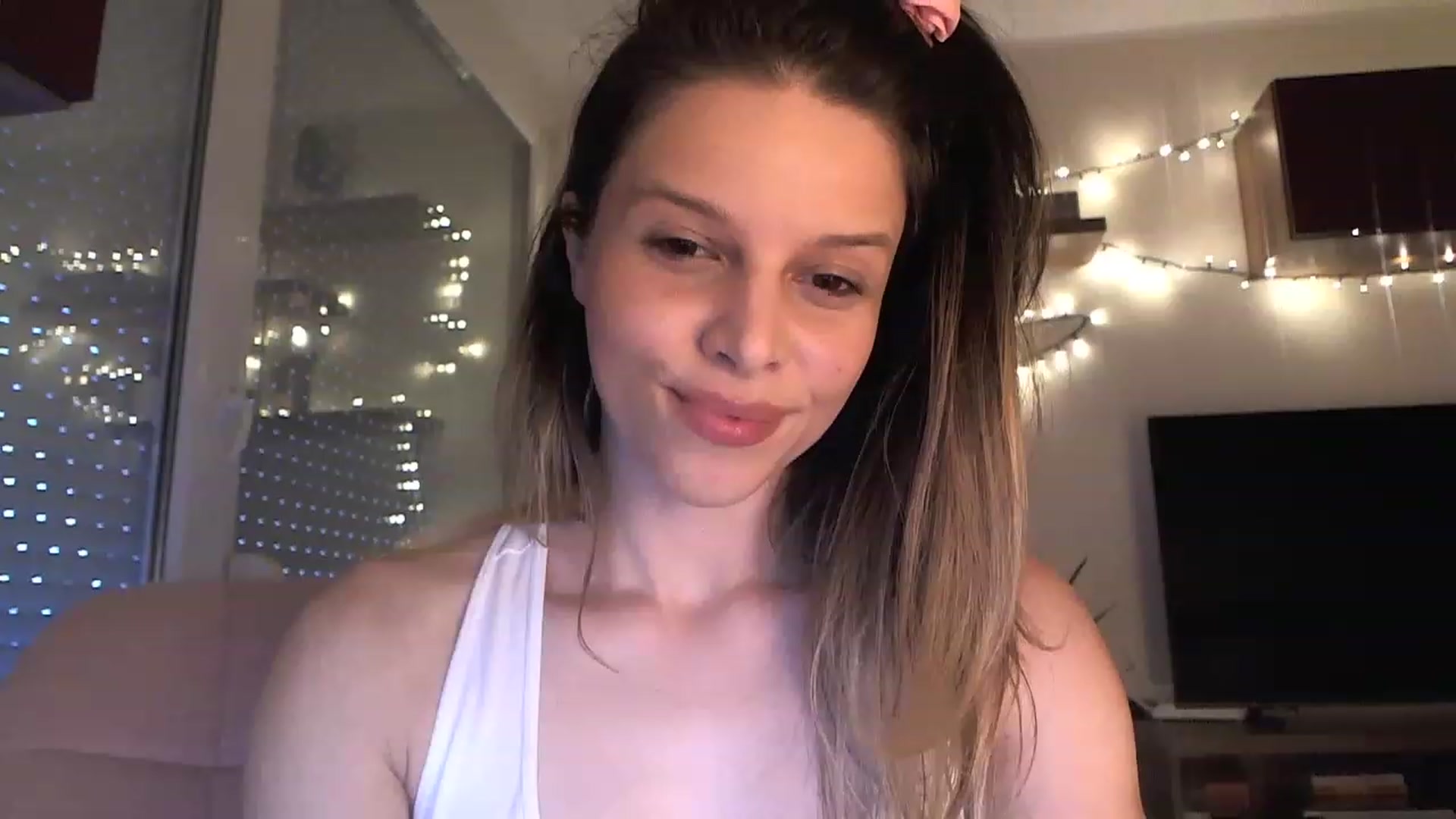 Gallery image thumbnail from Heaven_hot's myfreecams stream on, 03/29/2023, 16:53 image 5 of 20