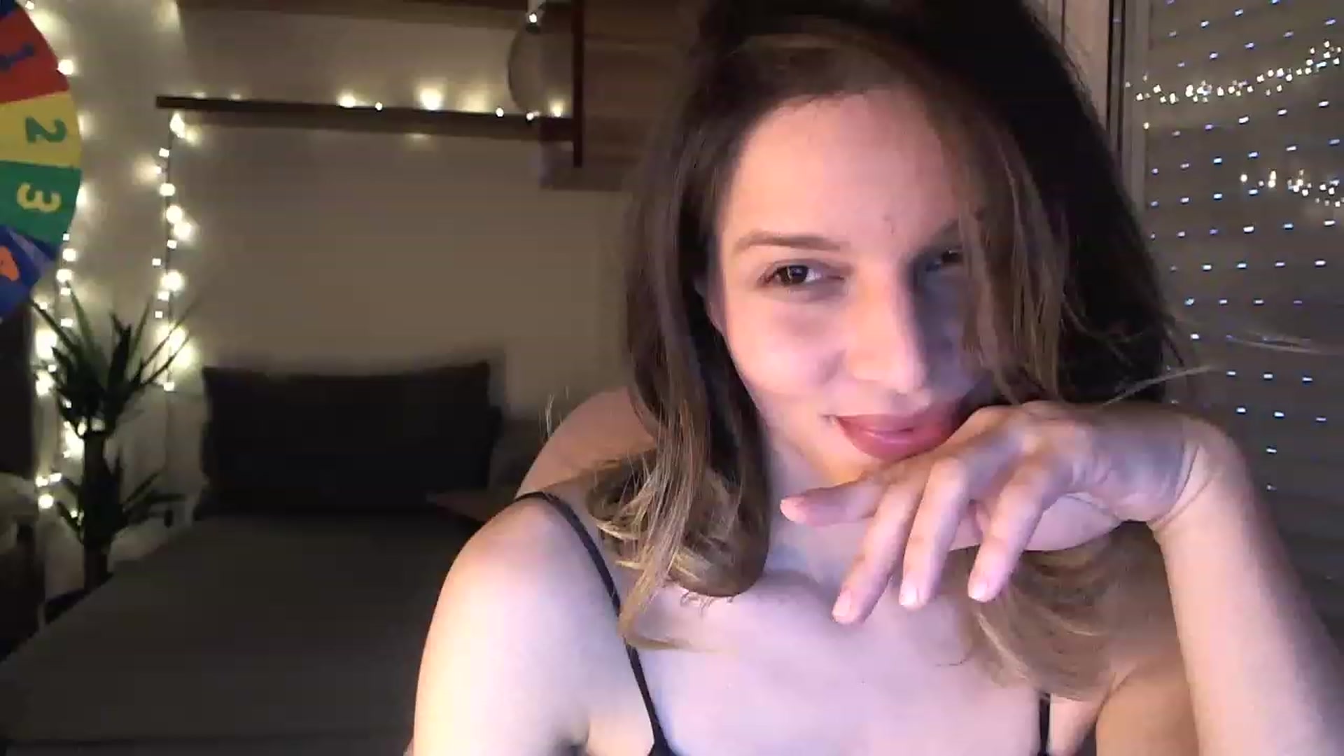 Gallery image thumbnail from Heaven_hot's myfreecams stream on, 04/05/2023, 16:00 image 14 of 20