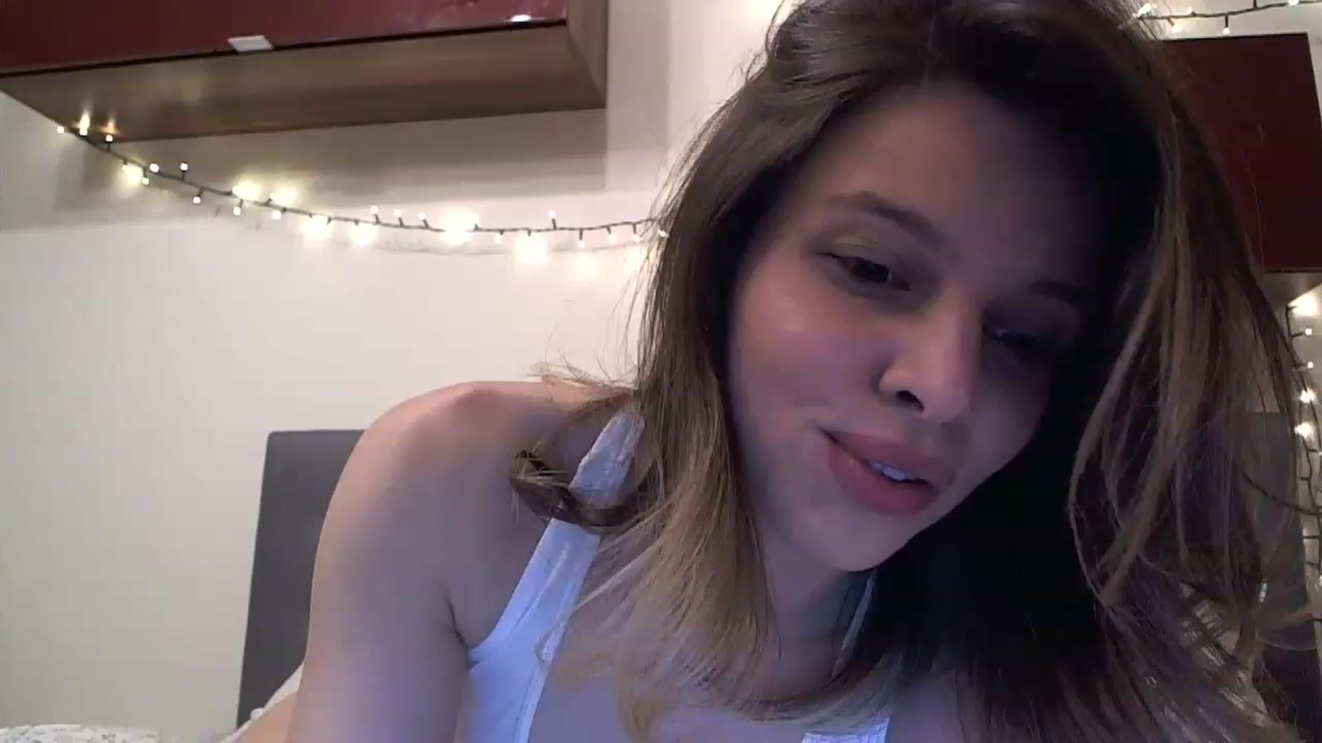 Gallery image thumbnail from Heaven_hot's myfreecams stream on, 04/05/2023, 16:34 image 1 of 20