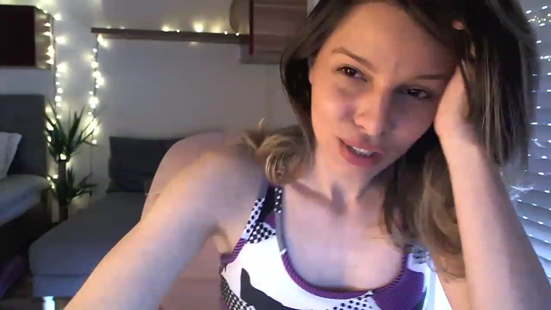 Gallery image thumbnail from Heaven_hot's myfreecams stream on, 04/07/2023, 13:05 image 16 of 20