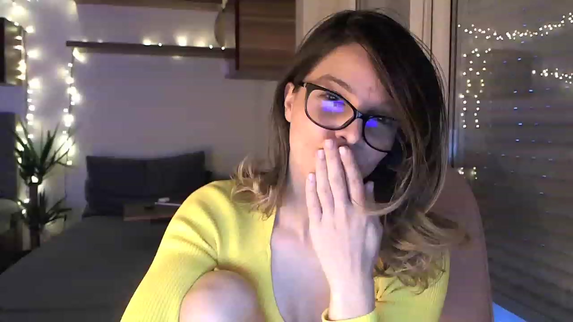 Gallery image thumbnail from Heaven_hot's myfreecams stream on, 04/07/2023, 17:22 image 15 of 20