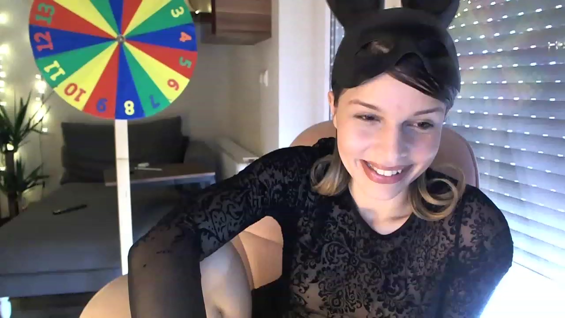Gallery image thumbnail from Heaven_hot's myfreecams stream on, 04/08/2023, 13:25 image 13 of 20