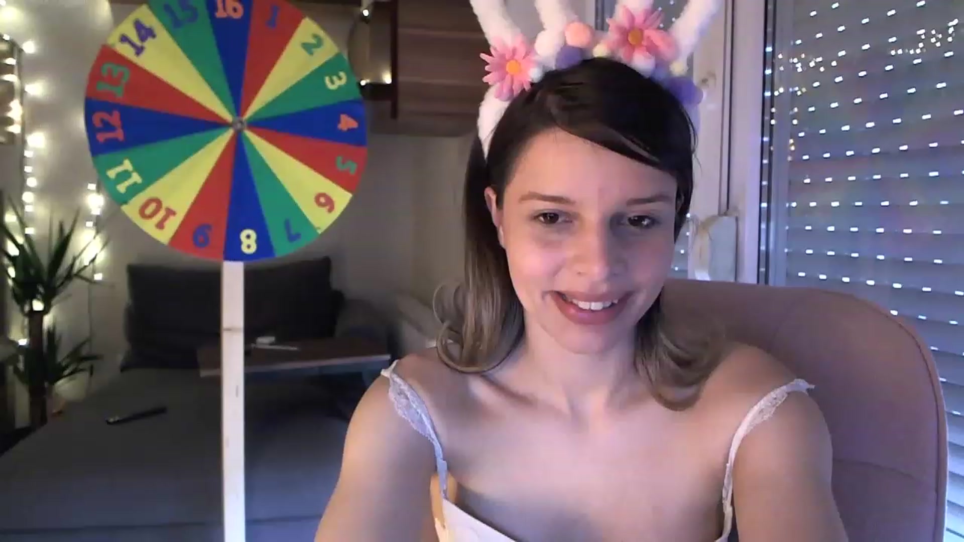 Gallery image thumbnail from Heaven_hot's myfreecams stream on, 04/08/2023, 15:23 image 9 of 20