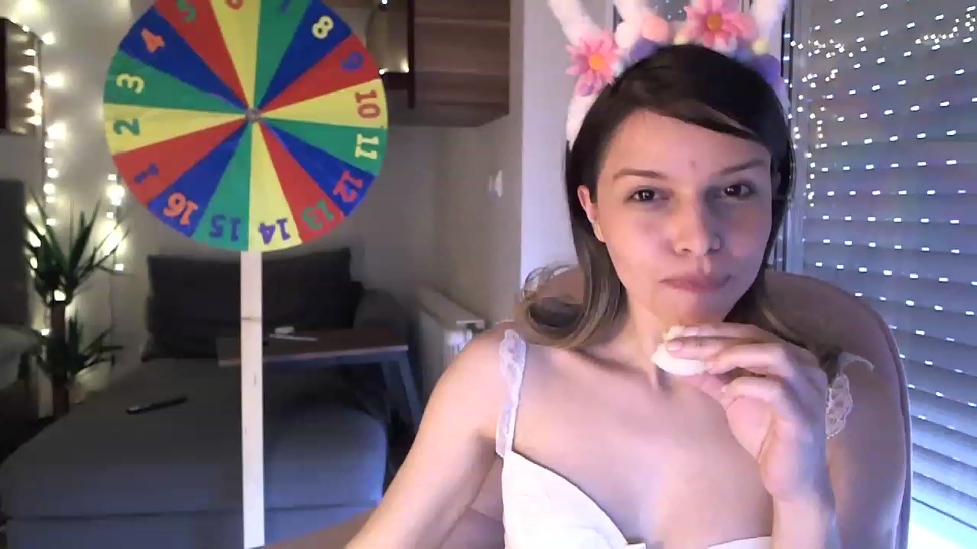 Gallery image thumbnail from Heaven_hot's myfreecams stream on, 04/08/2023, 15:23 image 17 of 20
