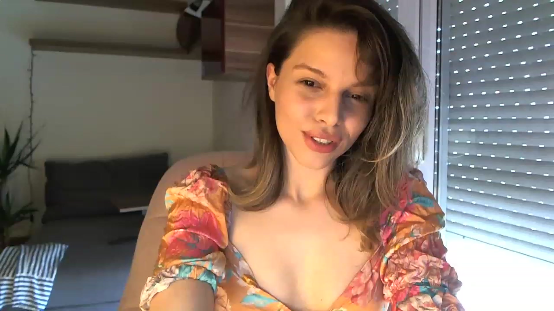 Gallery image thumbnail from Heaven_hot's myfreecams stream on, 04/12/2023, 14:30 image 4 of 20