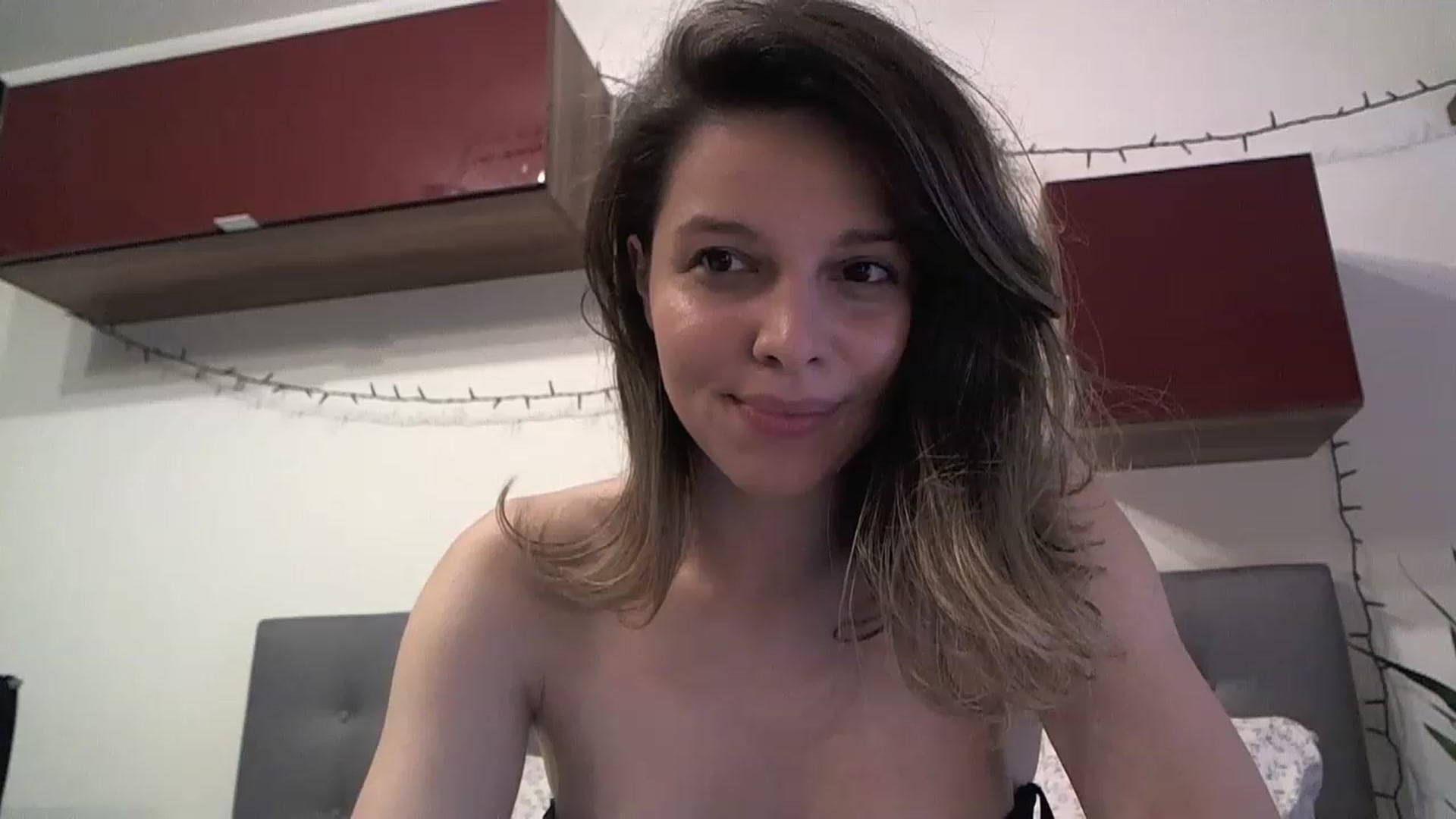 Gallery image thumbnail from Heaven_hot's myfreecams stream on, 04/12/2023, 14:30 image 20 of 20