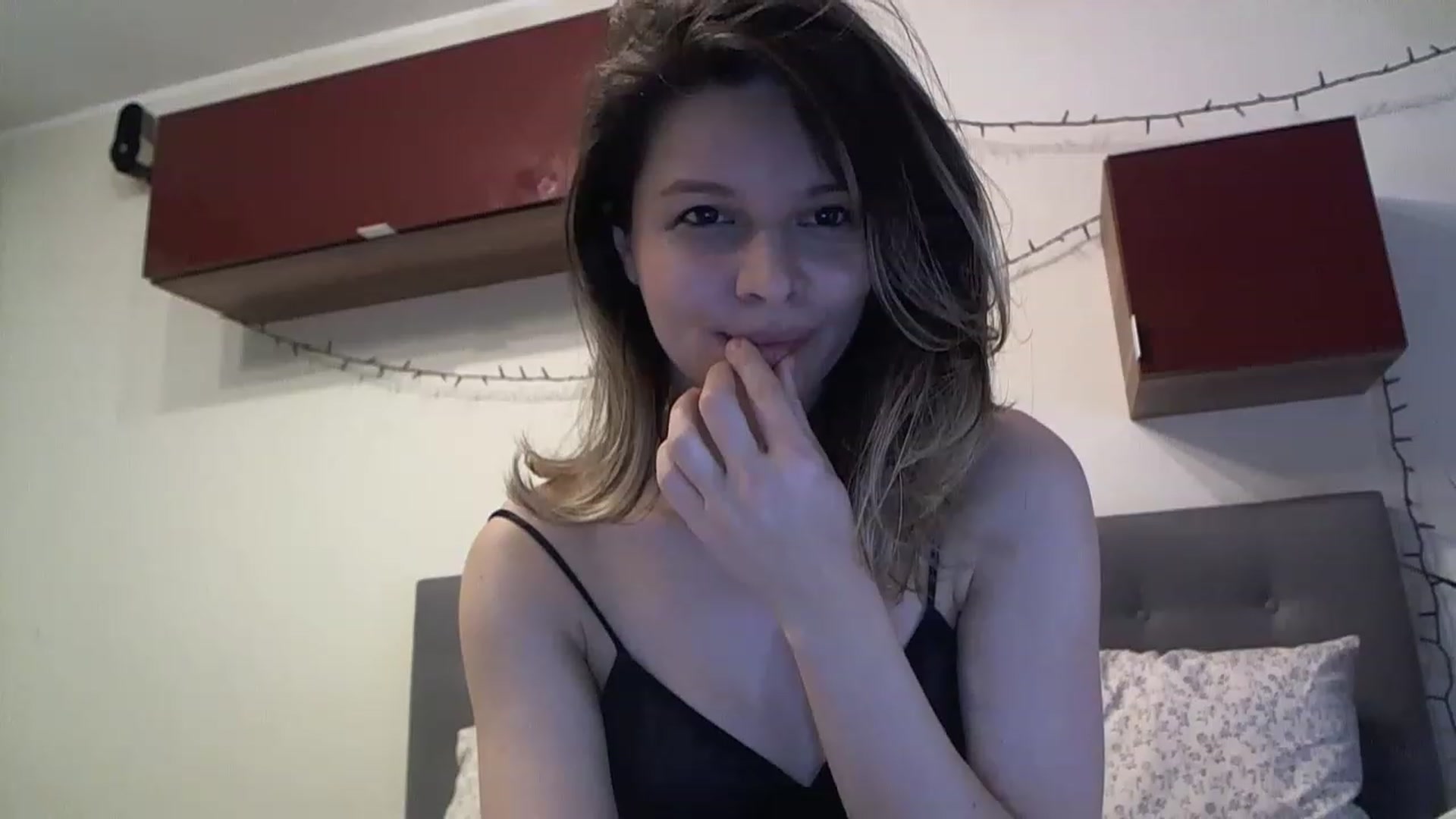 Gallery image thumbnail from Heaven_hot's myfreecams stream on, 04/13/2023, 15:20 image 5 of 20