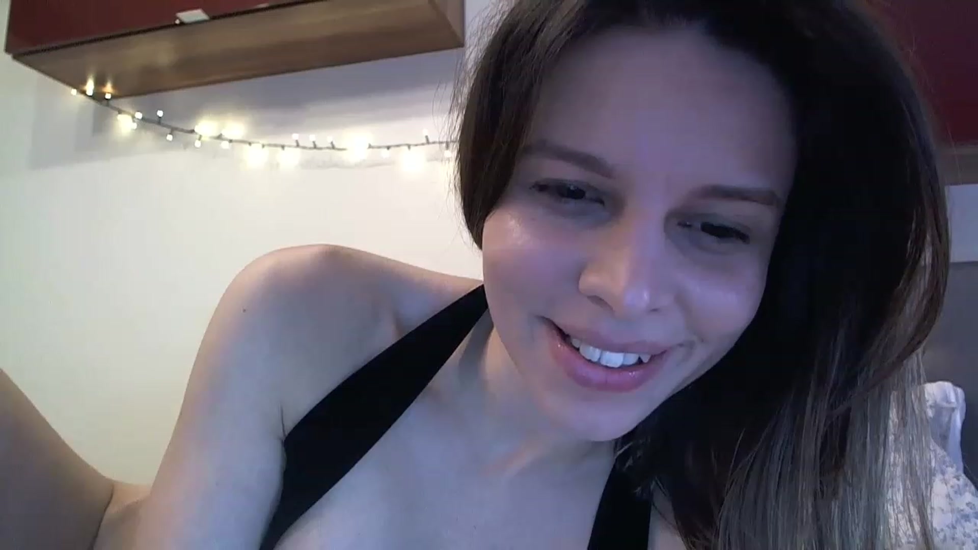 Gallery image thumbnail from Heaven_hot's myfreecams stream on, 04/19/2023, 12:02 image 18 of 20