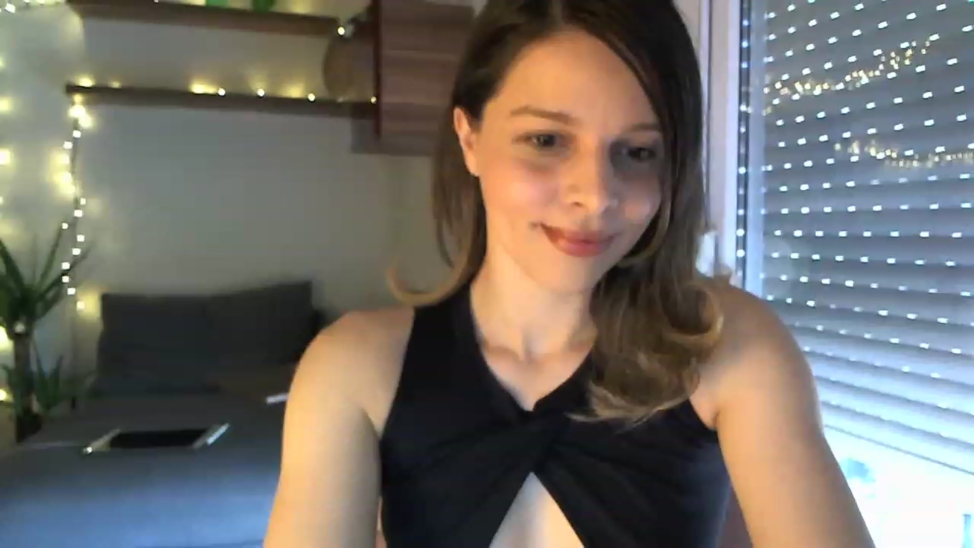 Gallery image thumbnail from Heaven_hot's myfreecams stream on, 04/21/2023, 14:26 image 8 of 20