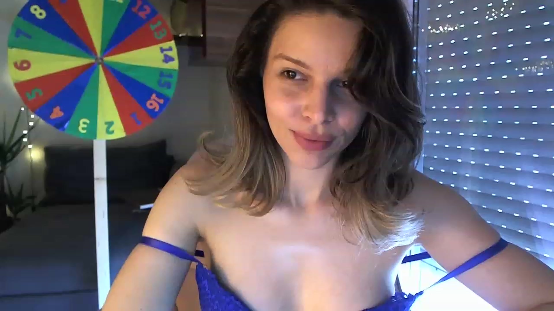 Gallery image thumbnail from Heaven_hot's myfreecams stream on, 04/23/2023, 12:53 image 10 of 20