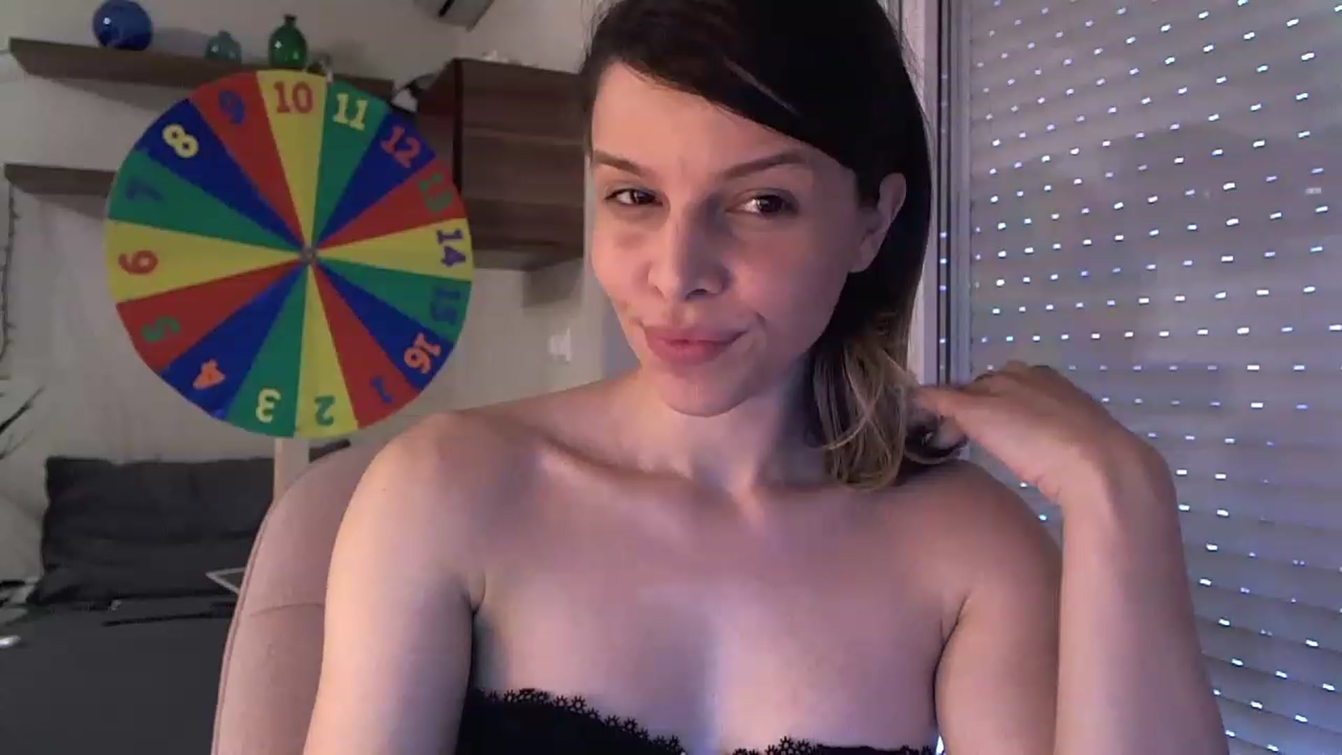 Gallery image thumbnail from Heaven_hot's myfreecams stream on, 04/24/2023, 15:37 image 13 of 20