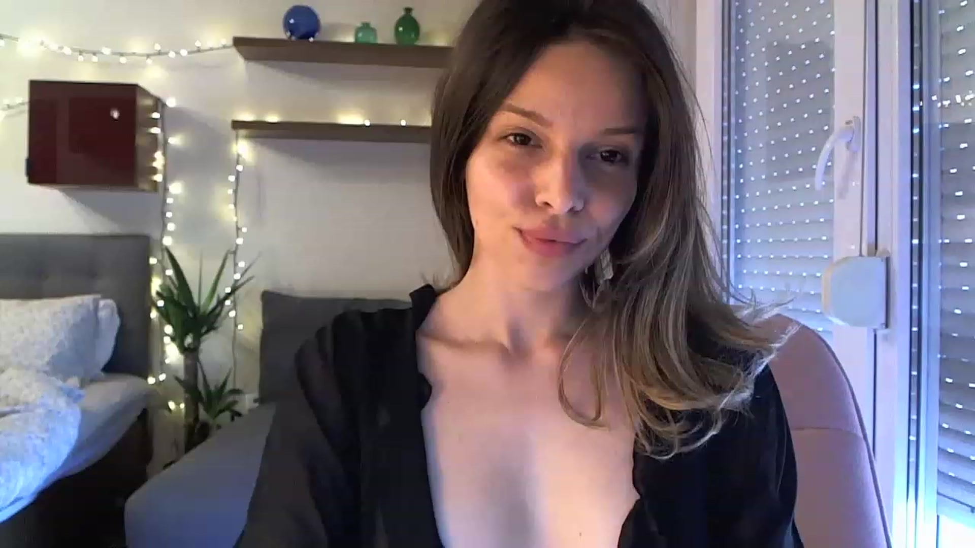 Gallery image thumbnail from Heaven_hot's myfreecams stream on, 04/29/2023, 12:19 image 15 of 20