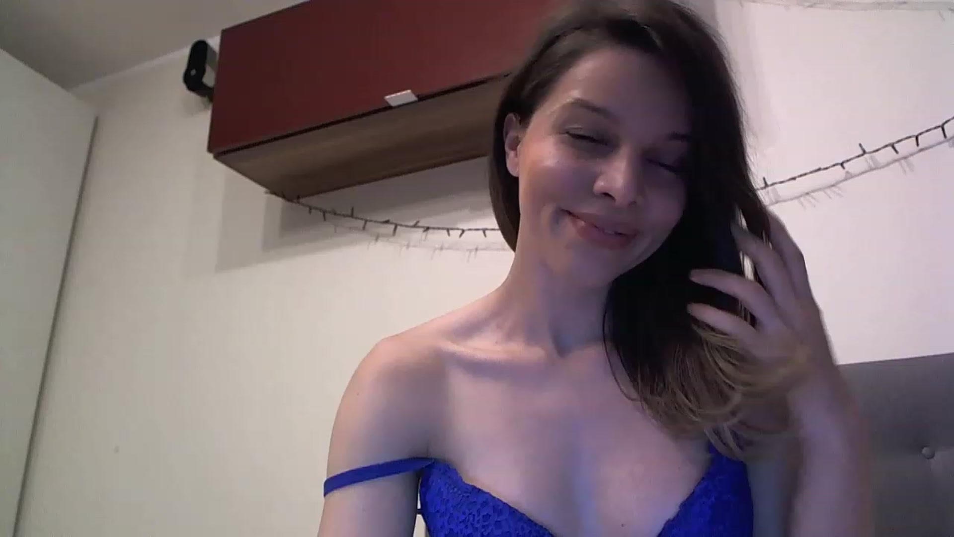 Gallery image thumbnail from Heaven_hot's myfreecams stream on, 05/03/2023, 17:37 image 15 of 20
