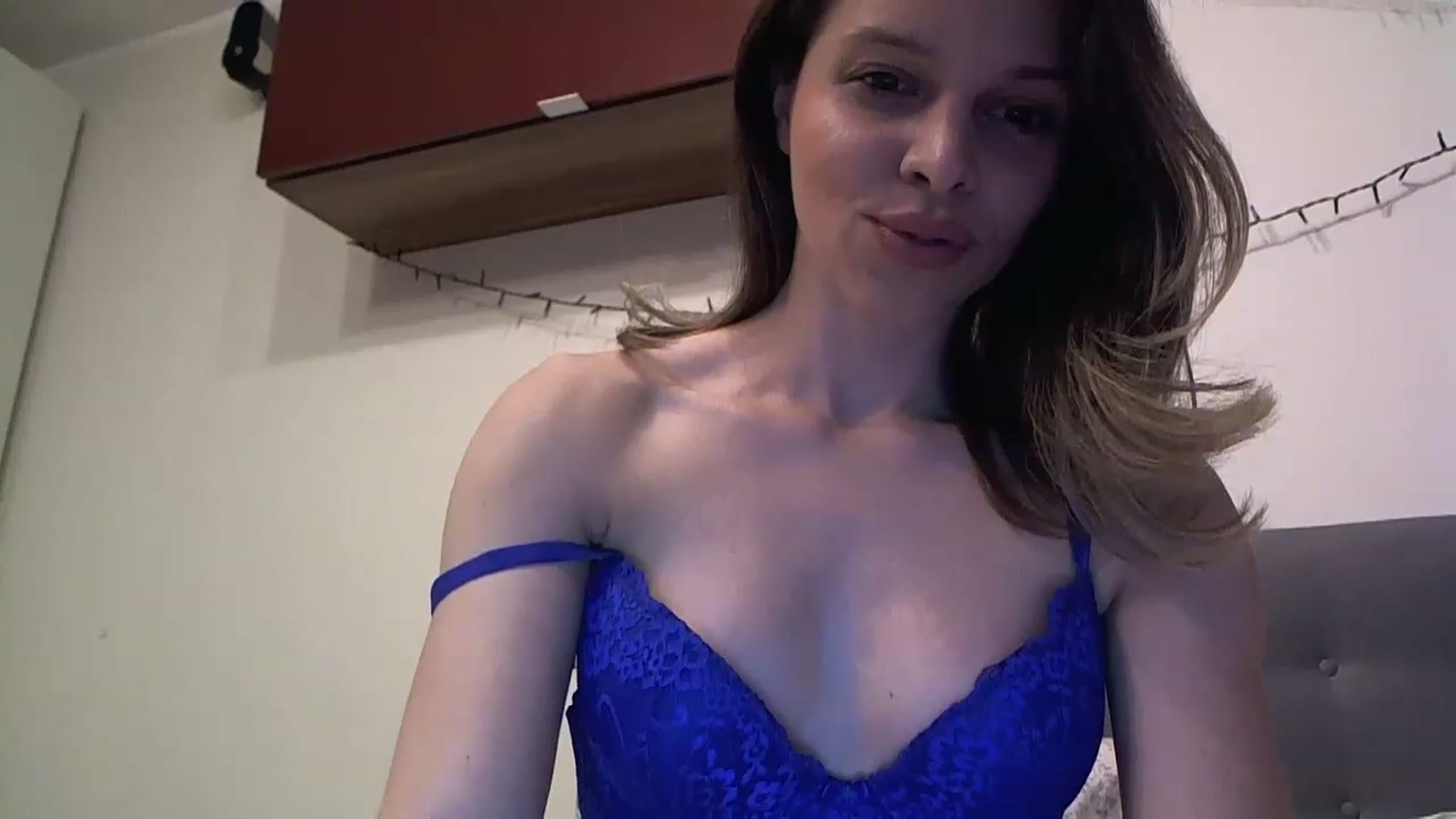 Gallery image thumbnail from Heaven_hot's myfreecams stream on, 05/03/2023, 17:37 image 2 of 20