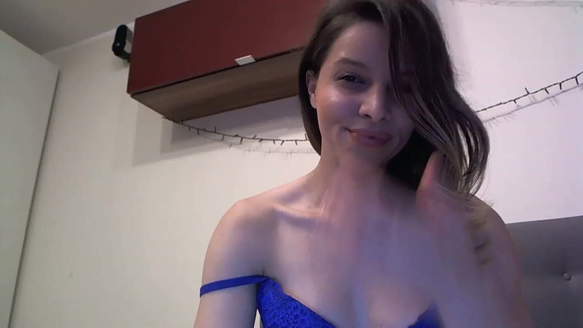 Gallery image thumbnail from Heaven_hot's myfreecams stream on, 05/03/2023, 17:37 image 16 of 20