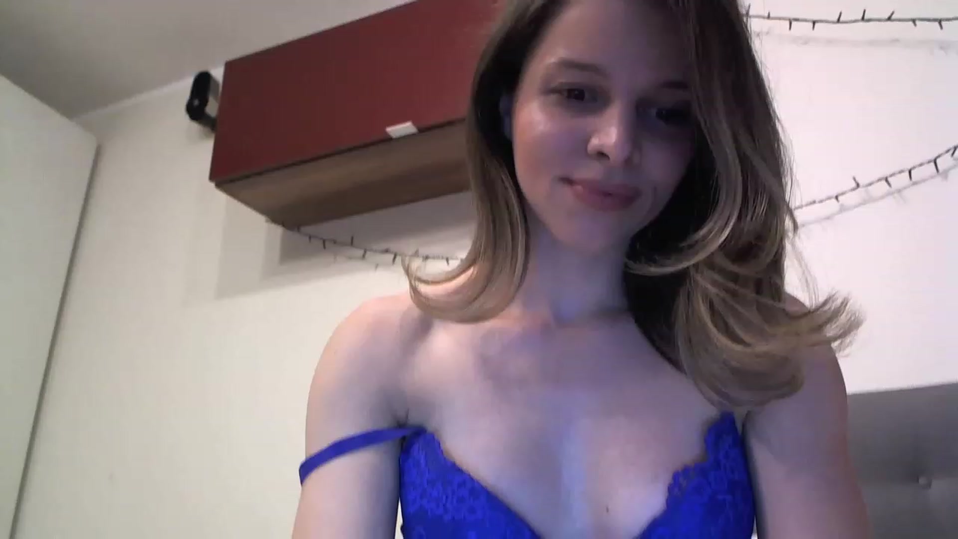 Gallery image thumbnail from Heaven_hot's myfreecams stream on, 05/03/2023, 17:37 image 7 of 20