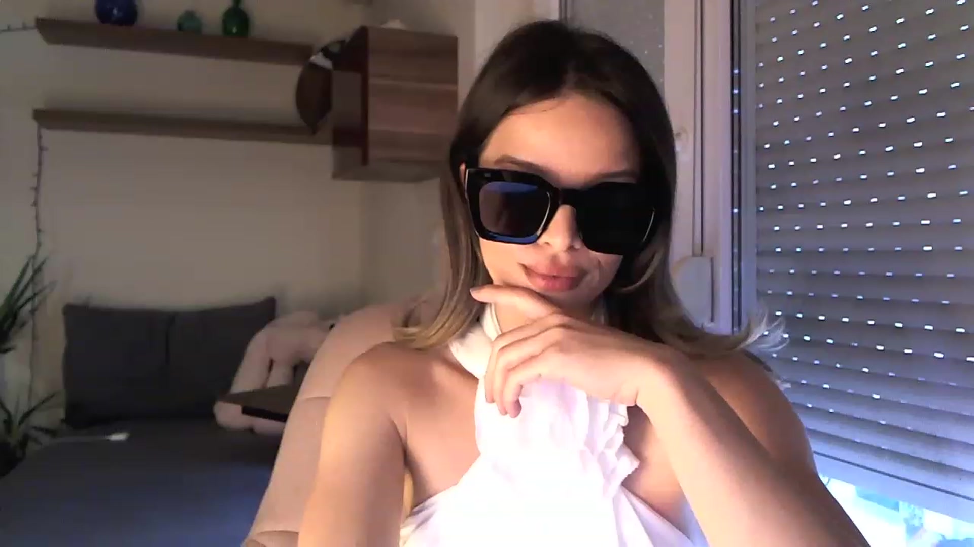 Gallery image thumbnail from Heaven_hot's myfreecams stream on, 05/12/2023, 15:58 image 8 of 20