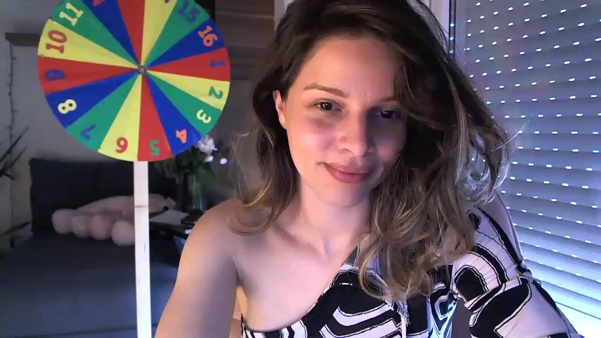 Gallery image thumbnail from Heaven_hot's myfreecams stream on, 05/19/2023, 16:43 image 18 of 20