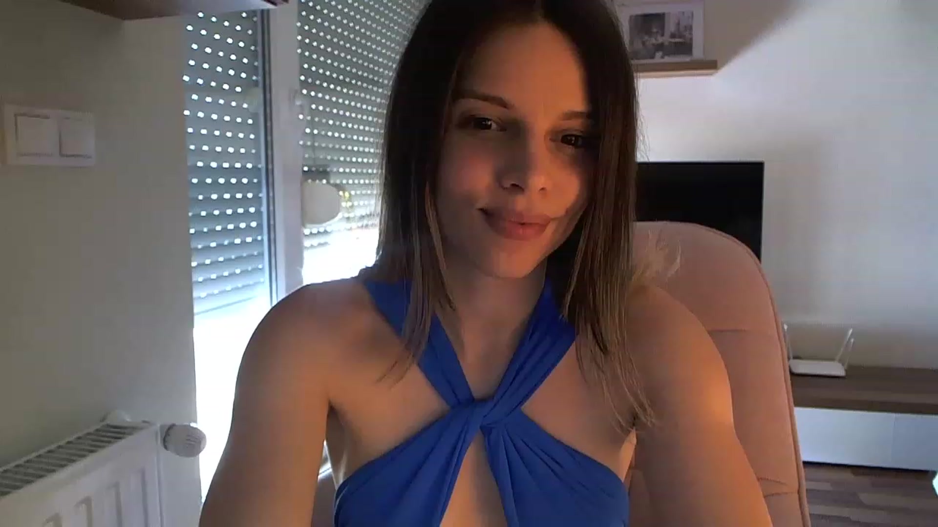 Gallery image thumbnail from Heaven_hot's myfreecams stream on, 06/01/2023, 15:02 image 18 of 20