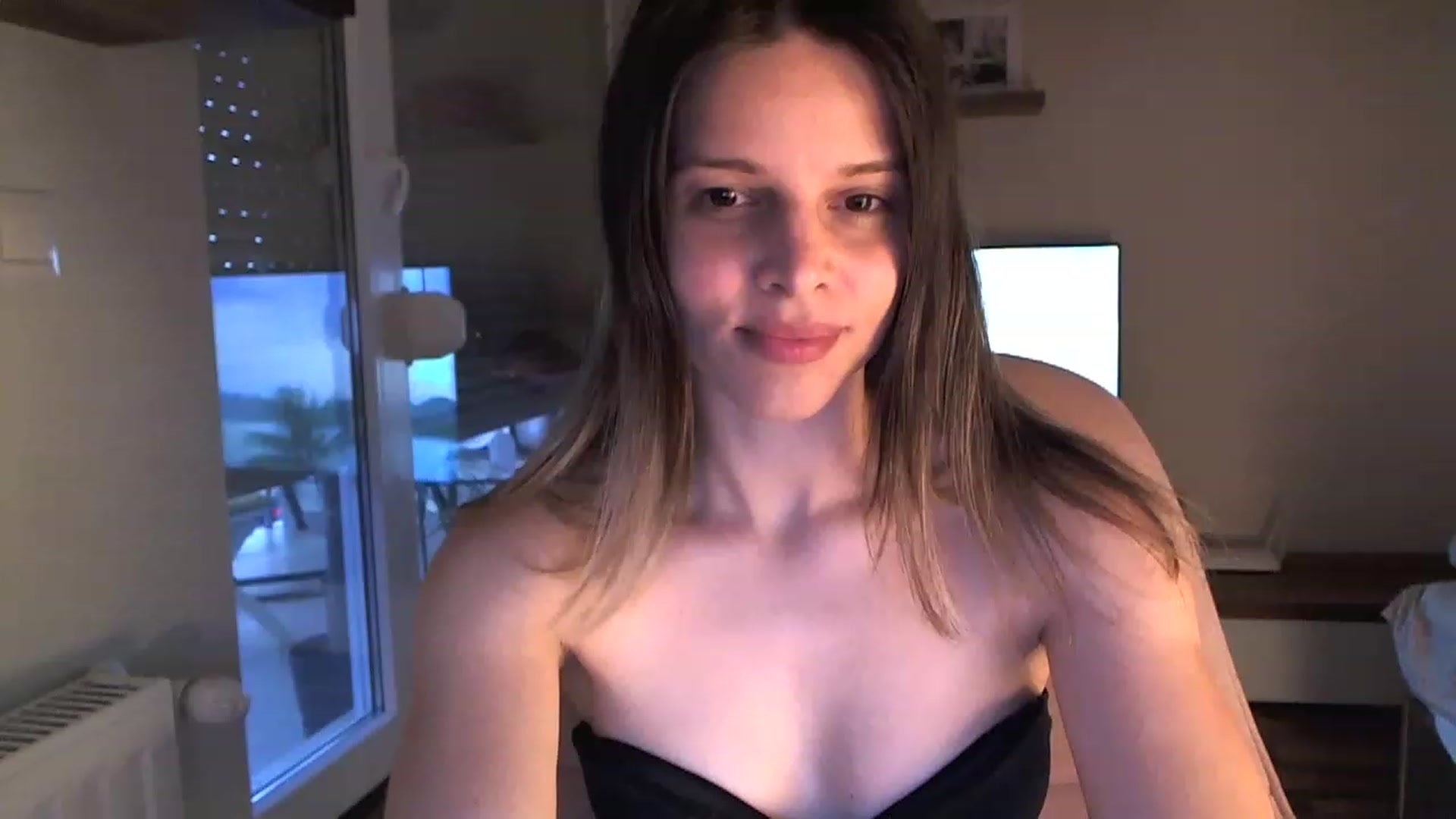 Gallery image thumbnail from Heaven_hot's myfreecams stream on, 06/02/2023, 17:11 image 1 of 20
