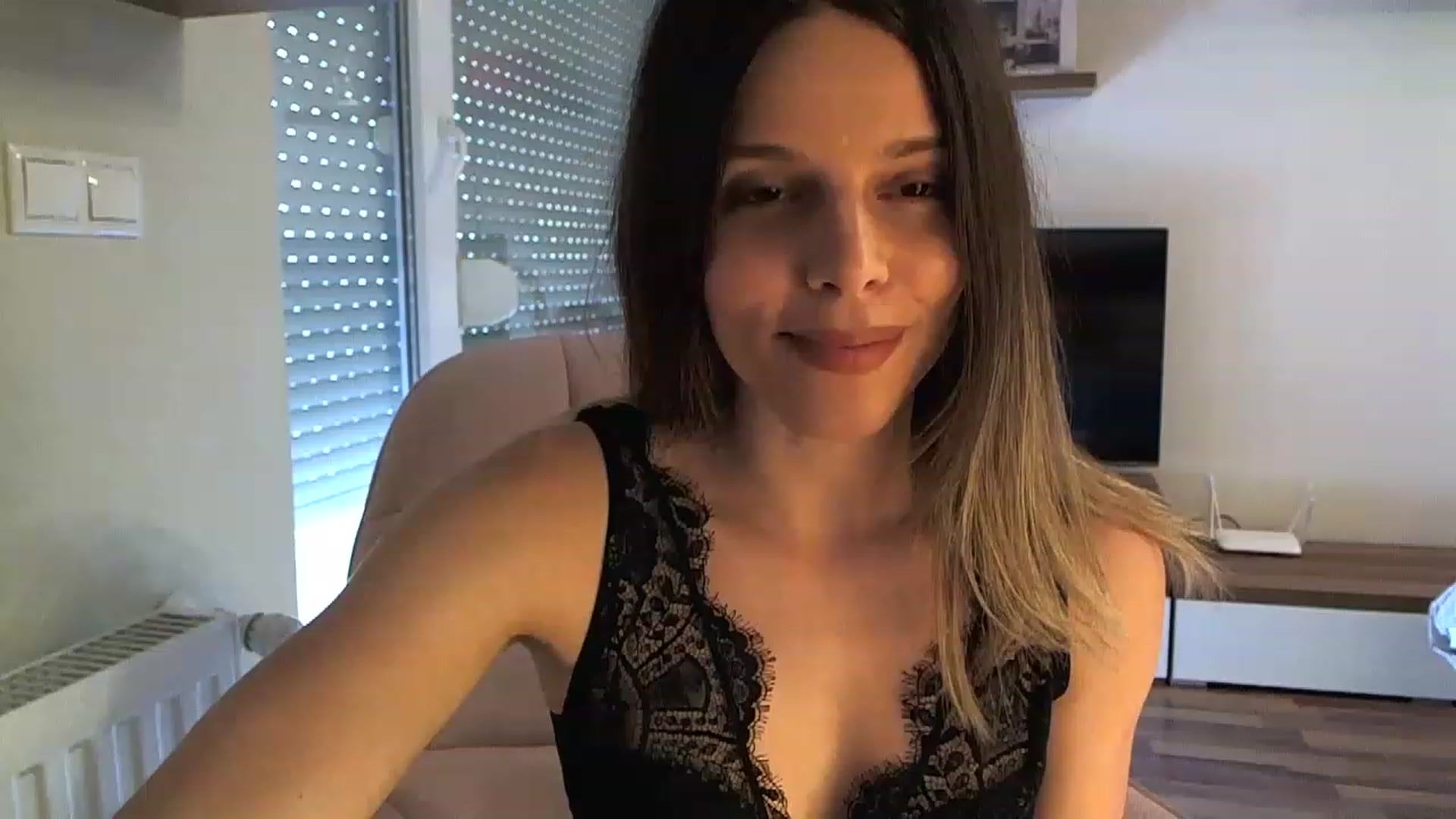 Gallery image thumbnail from Heaven_hot's myfreecams stream on, 06/04/2023, 12:58 image 3 of 20
