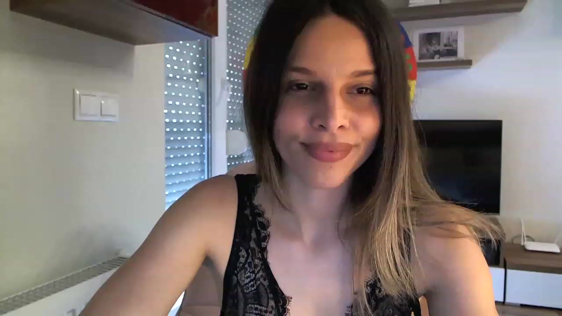 Gallery image thumbnail from Heaven_hot's myfreecams stream on, 06/04/2023, 12:58 image 5 of 20