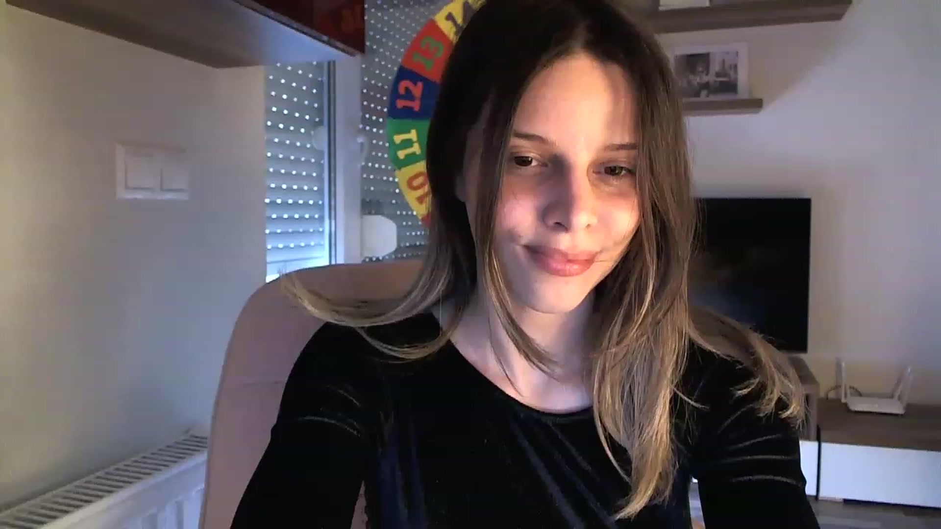 Gallery image thumbnail from Heaven_hot's myfreecams stream on, 06/05/2023, 17:54 image 3 of 20