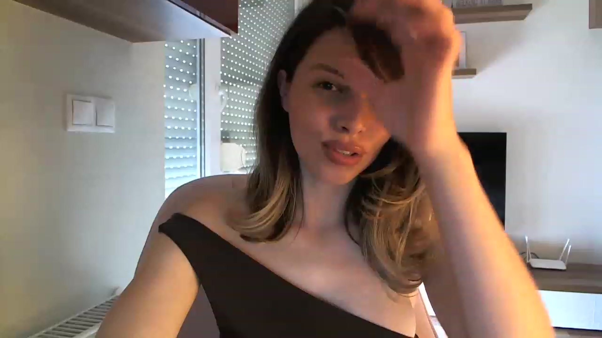Gallery image thumbnail from Heaven_hot's myfreecams stream on, 06/08/2023, 12:13 image 4 of 20