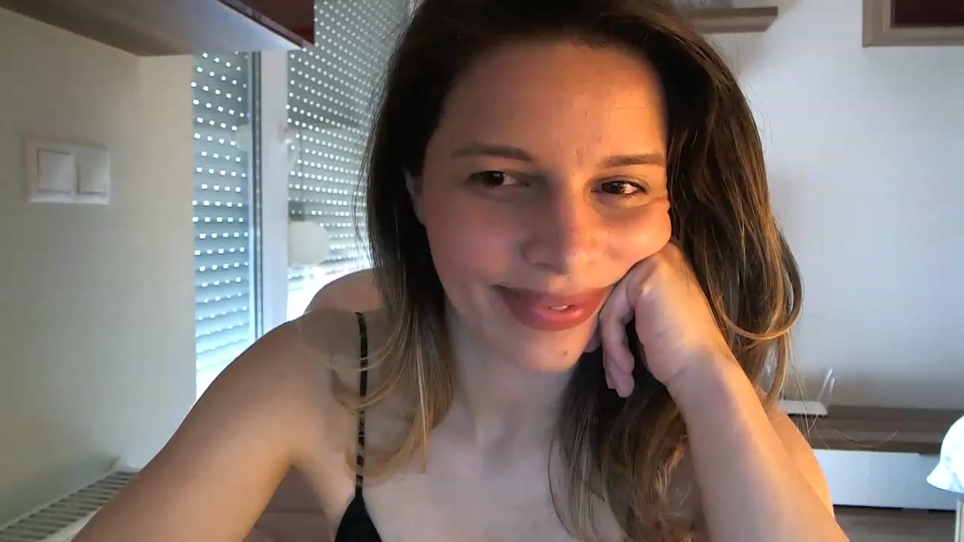Gallery image thumbnail from Heaven_hot's myfreecams stream on, 06/08/2023, 13:27 image 17 of 20