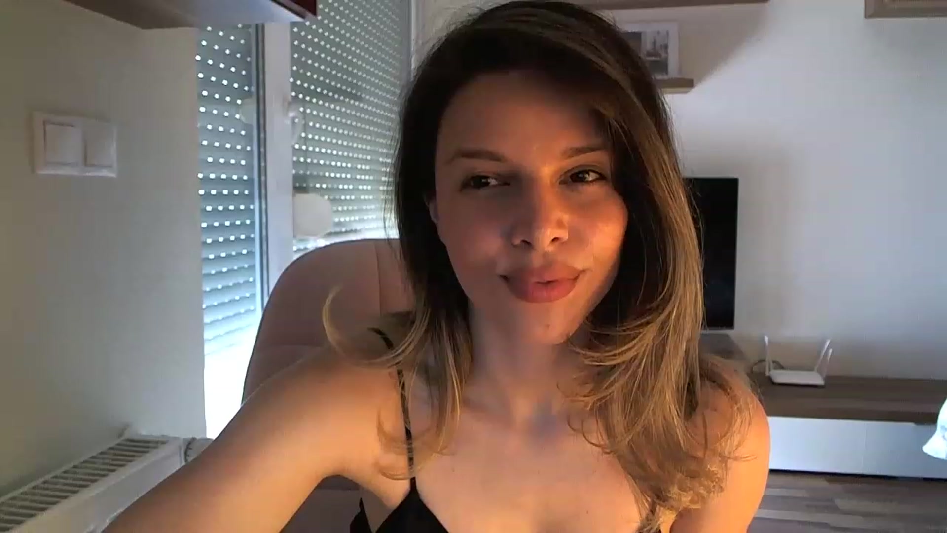 Gallery image thumbnail from Heaven_hot's myfreecams stream on, 06/08/2023, 13:27 image 13 of 20