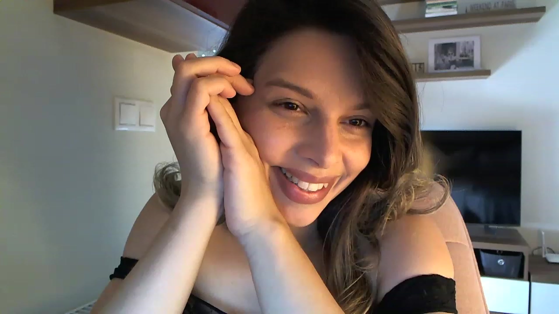 Gallery image thumbnail from Heaven_hot's myfreecams stream on, 06/17/2023, 11:08 image 18 of 20