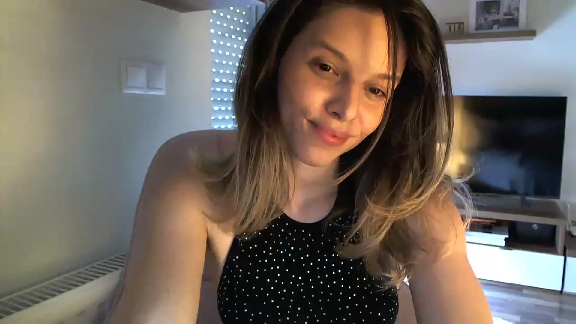Gallery image thumbnail from Heaven_hot's myfreecams stream on, 06/18/2023, 13:35 image 17 of 20
