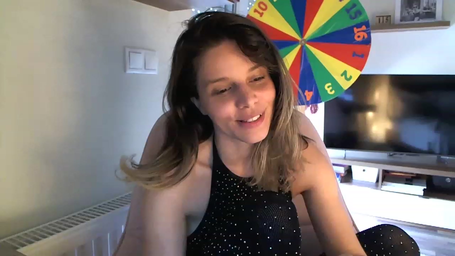 Gallery image thumbnail from Heaven_hot's myfreecams stream on, 06/18/2023, 14:31 image 16 of 20