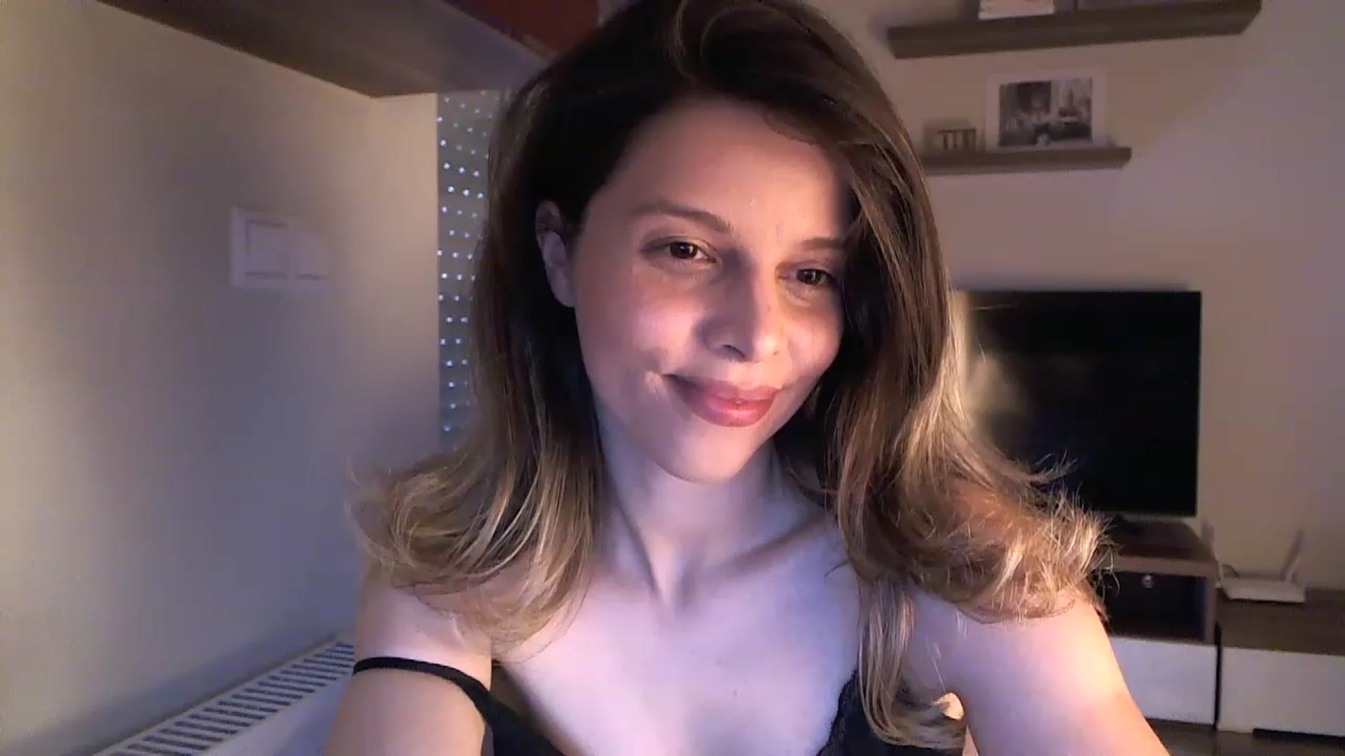 Gallery image thumbnail from Heaven_hot's myfreecams stream on, 06/27/2023, 17:11 image 19 of 20