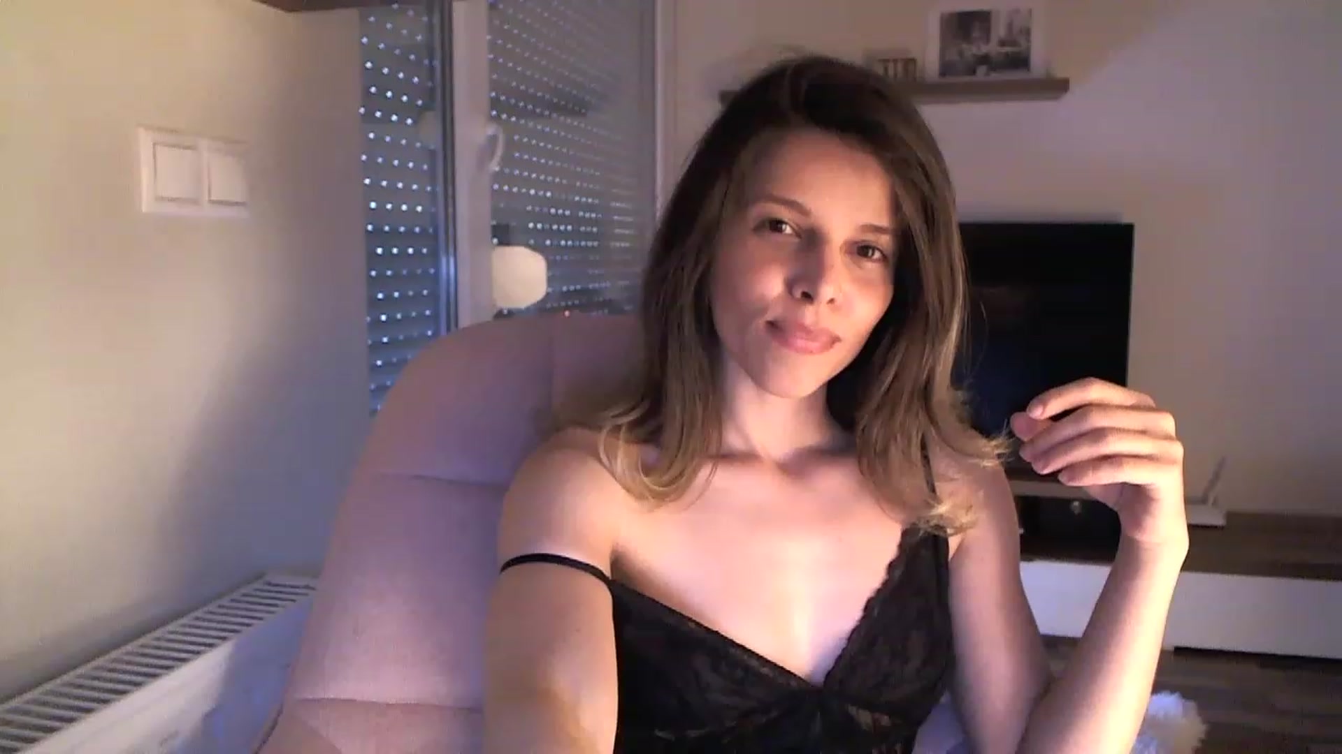 Gallery image thumbnail from Heaven_hot's myfreecams stream on, 06/27/2023, 17:11 image 17 of 20