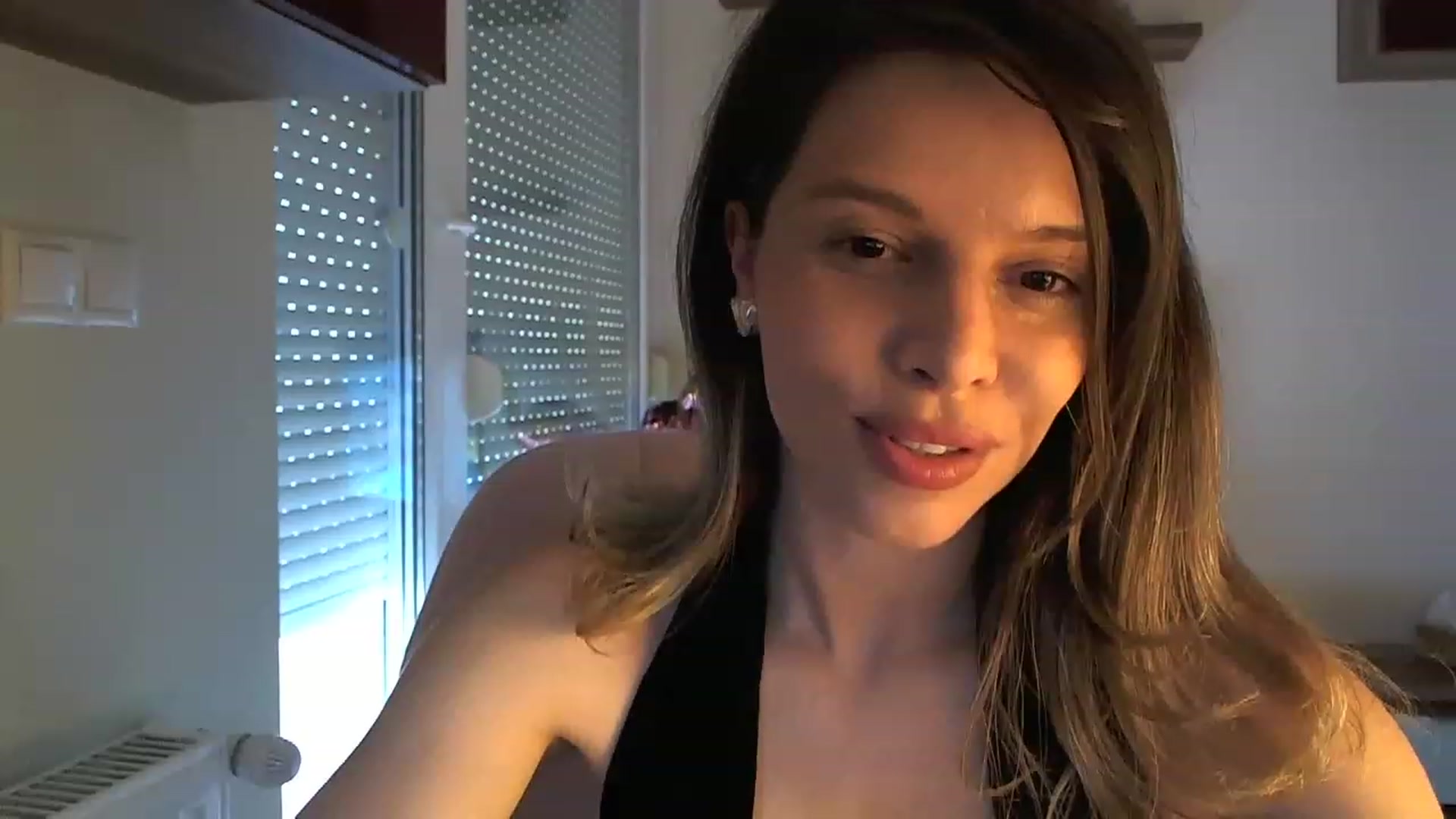 Gallery image thumbnail from Heaven_hot's myfreecams stream on, 06/28/2023, 17:18 image 11 of 20