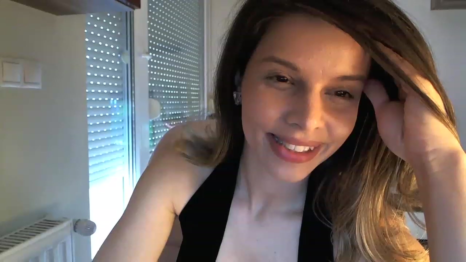 Gallery image thumbnail from Heaven_hot's myfreecams stream on, 06/28/2023, 17:18 image 16 of 20