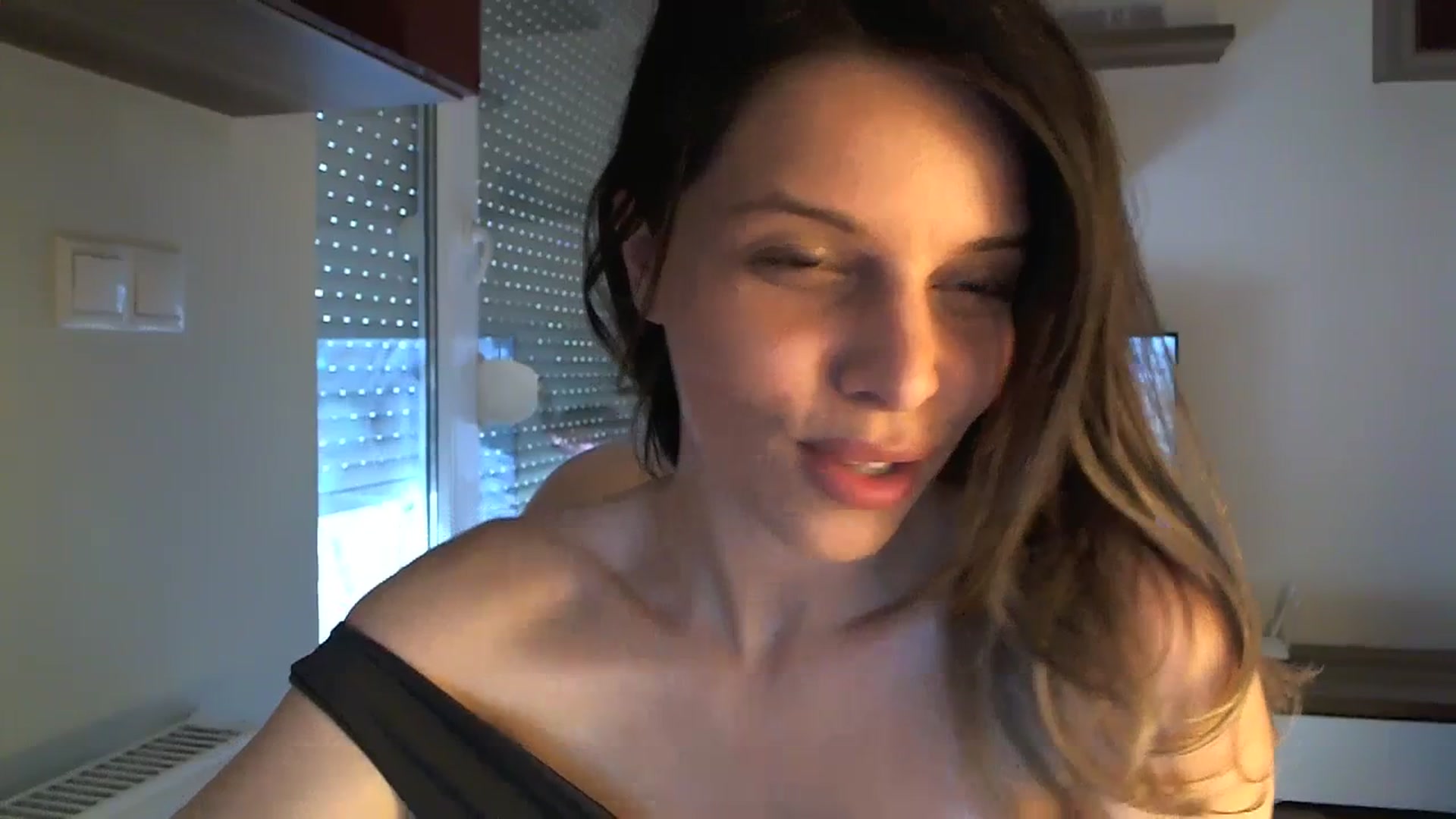 Gallery image thumbnail from Heaven_hot's myfreecams stream on, 06/29/2023, 17:45 image 14 of 20