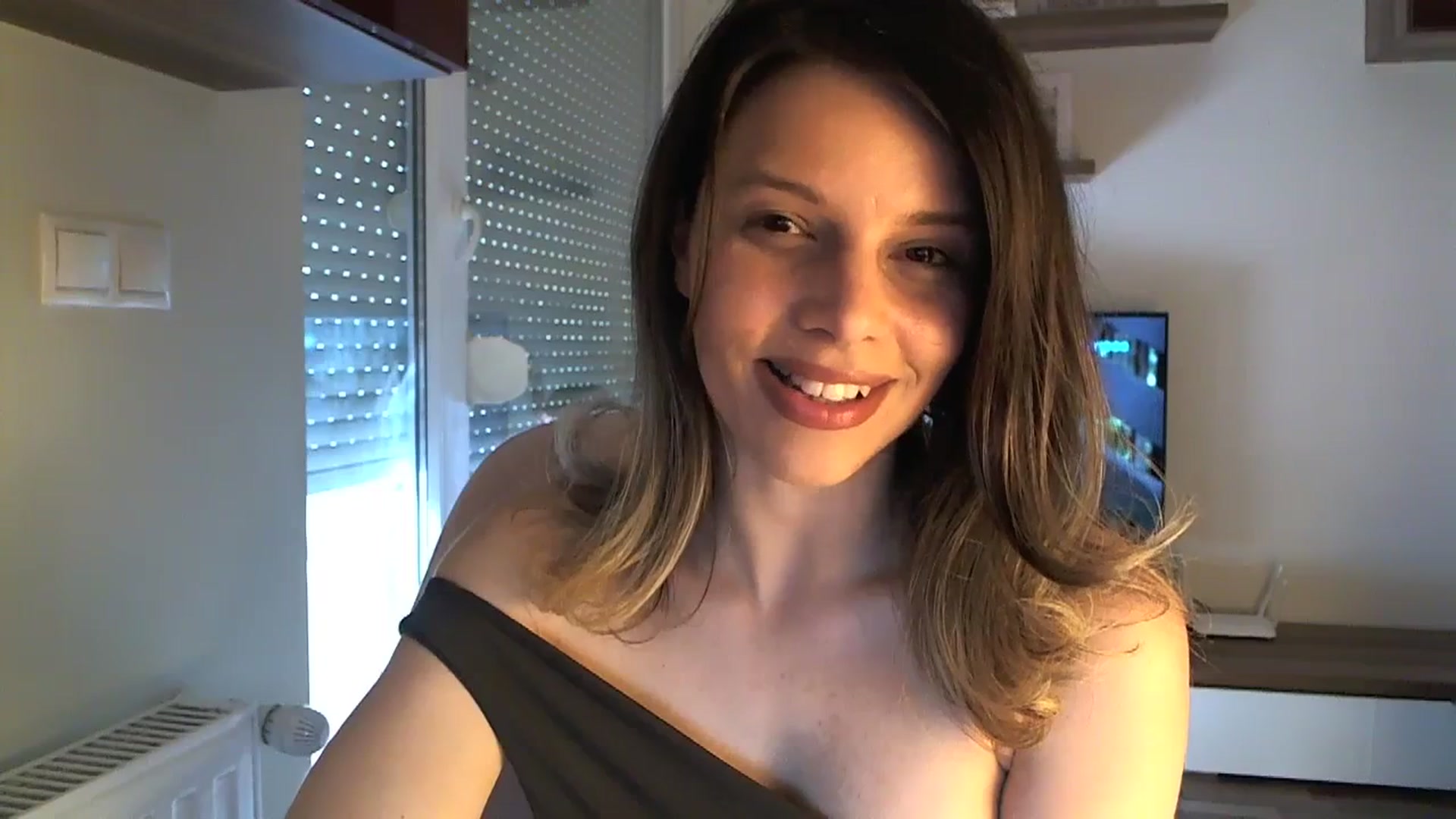 Gallery image thumbnail from Heaven_hot's myfreecams stream on, 06/29/2023, 17:45 image 7 of 20