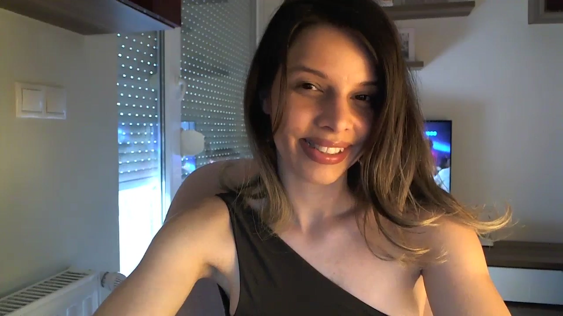 Gallery image thumbnail from Heaven_hot's myfreecams stream on, 06/29/2023, 17:45 image 8 of 20