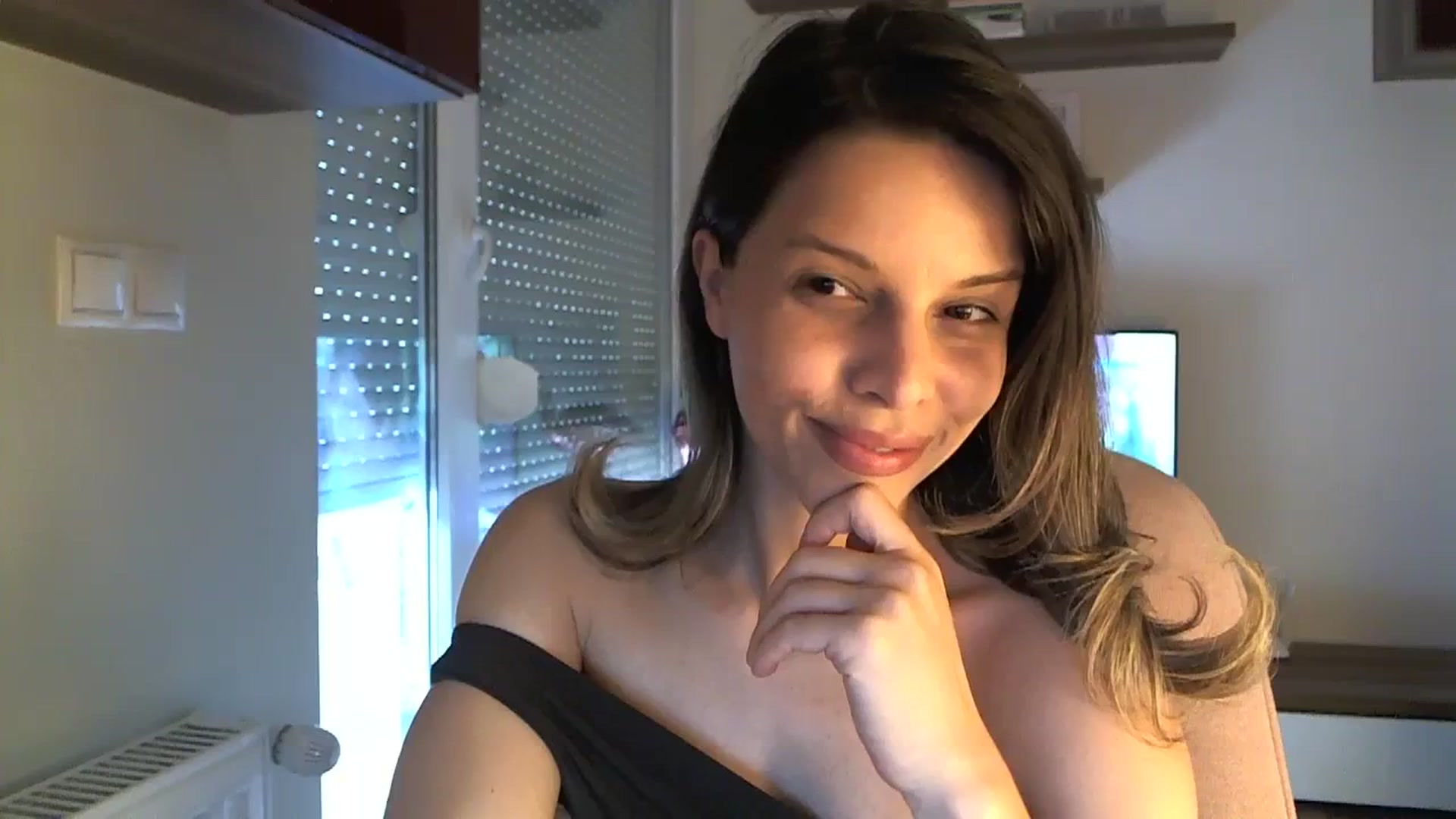 Gallery image thumbnail from Heaven_hot's myfreecams stream on, 06/29/2023, 17:45 image 18 of 20