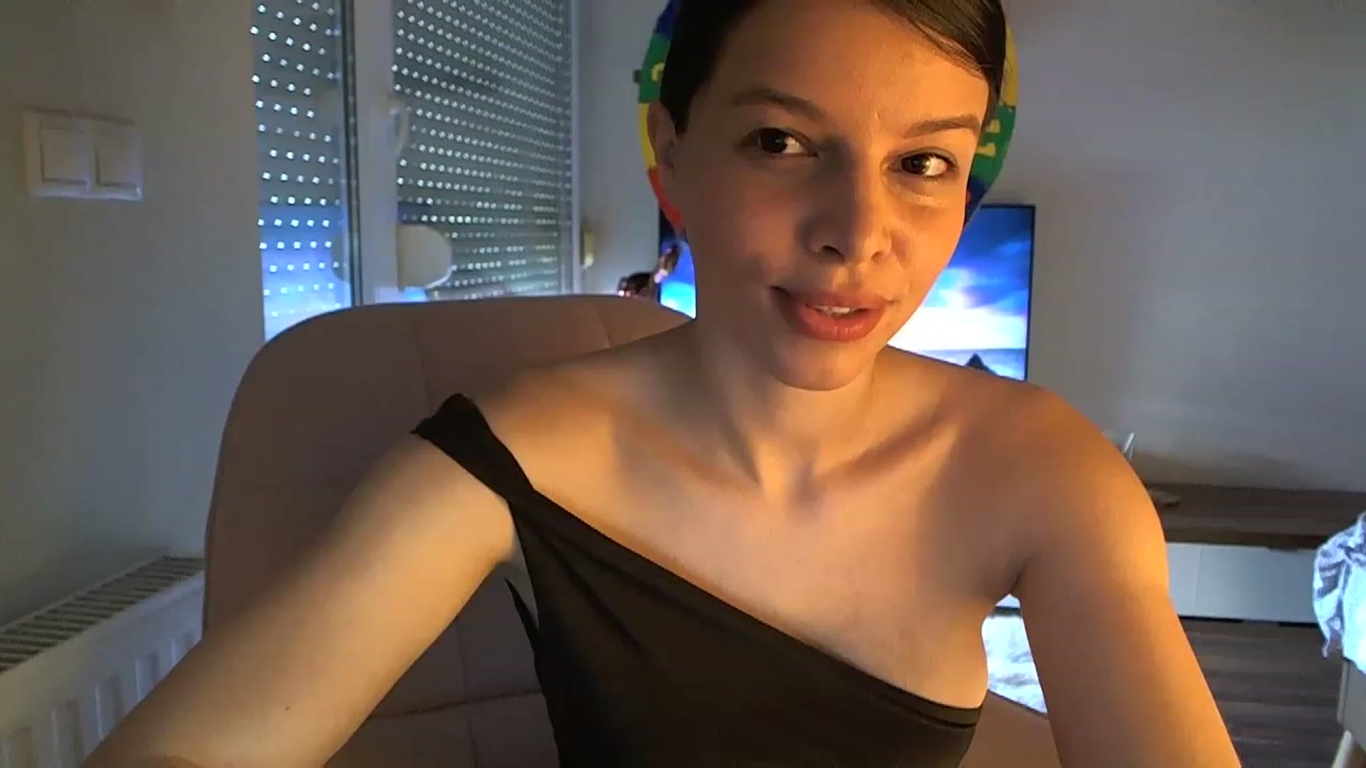 Gallery image thumbnail from Heaven_hot's myfreecams stream on, 07/16/2023, 07:49 image 18 of 20