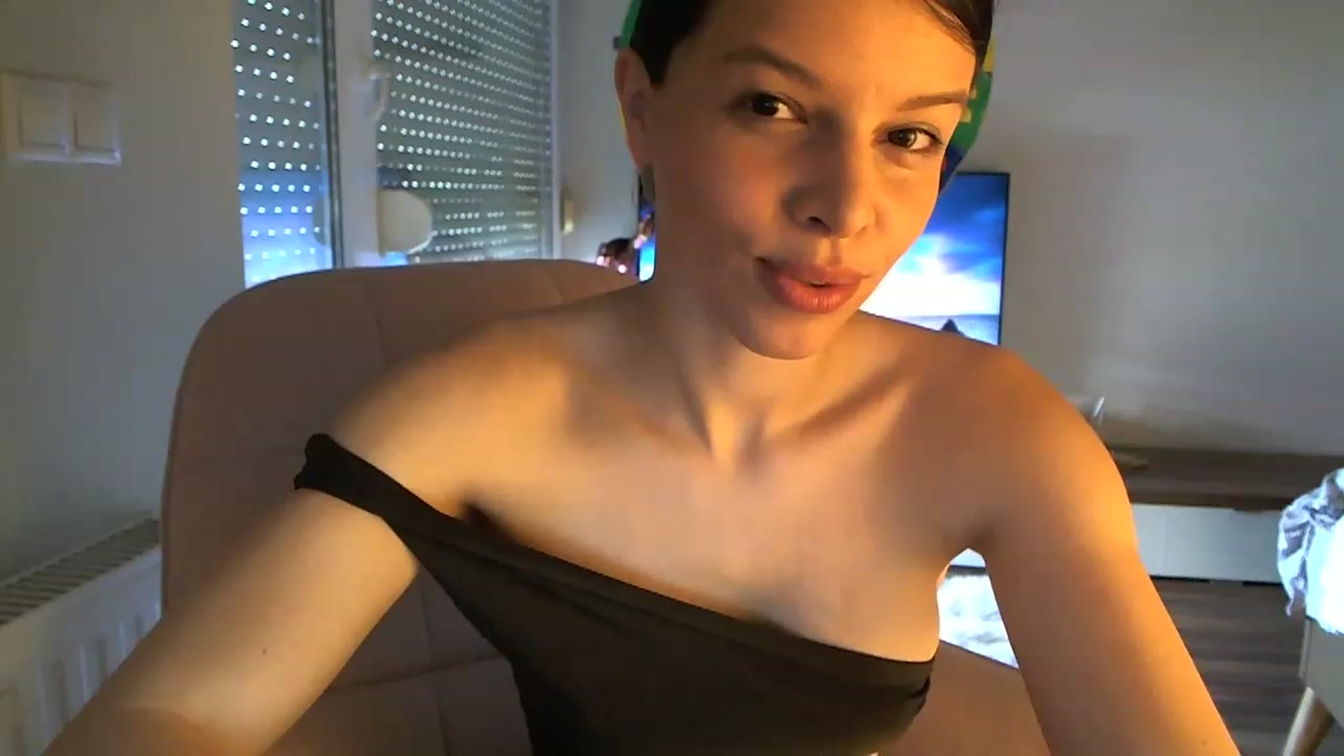 Gallery image thumbnail from Heaven_hot's myfreecams stream on, 07/16/2023, 07:49 image 19 of 20