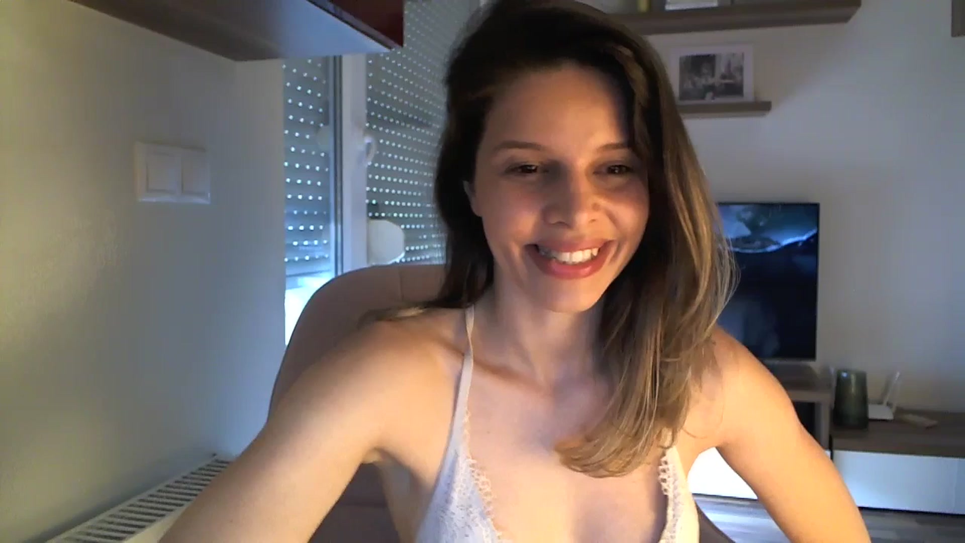 Gallery image thumbnail from Heaven_hot's myfreecams stream on, 07/19/2023, 17:09 image 7 of 20