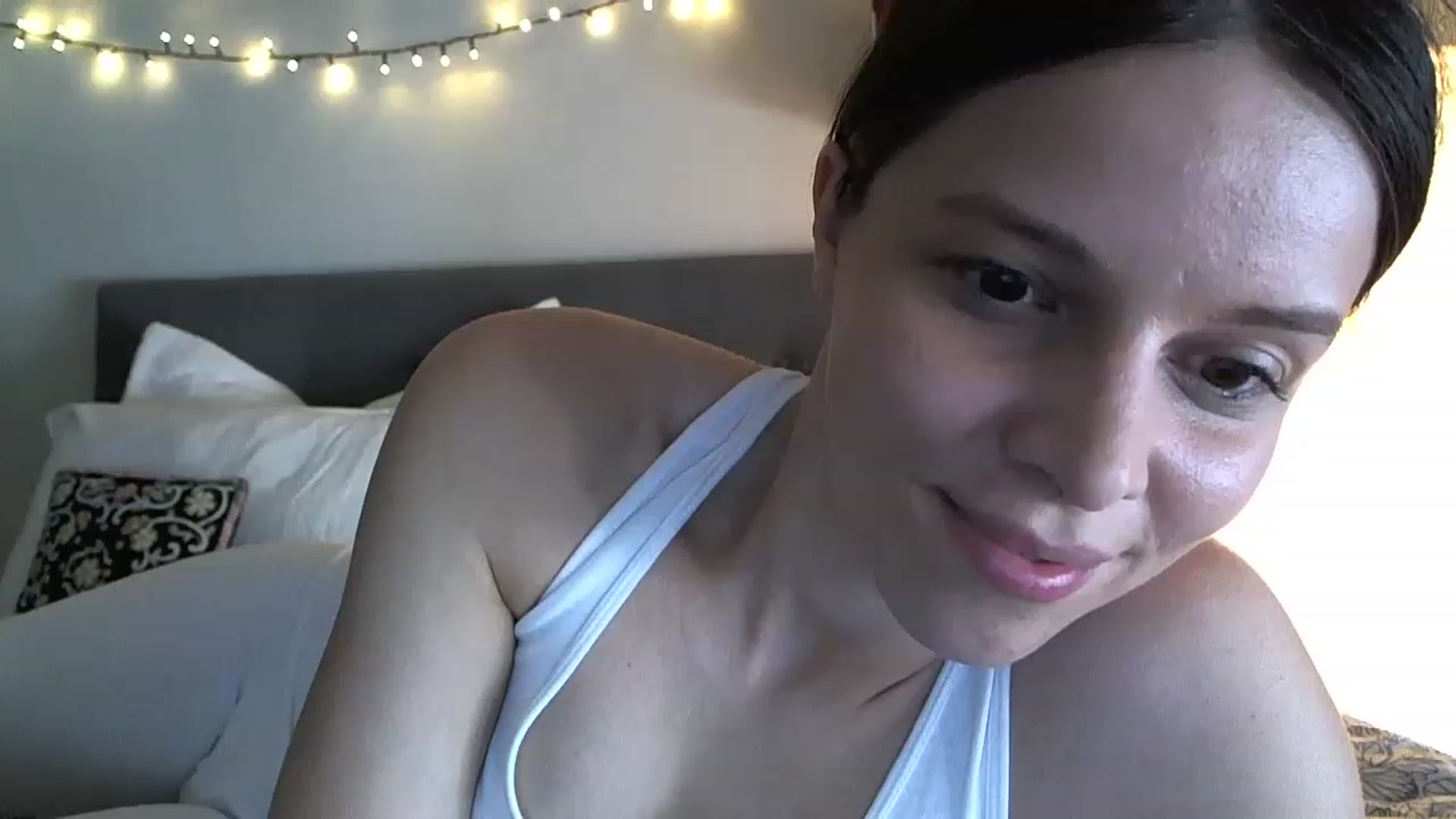Gallery image thumbnail from Heaven_hot's myfreecams stream on, 08/05/2023, 14:53 image 15 of 20
